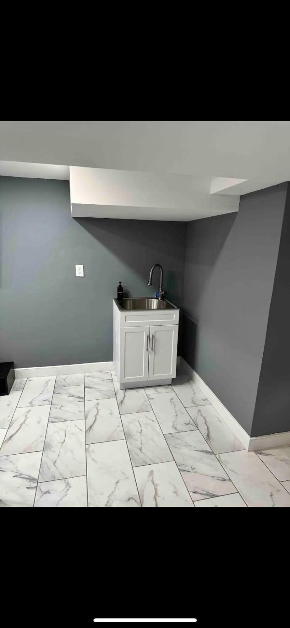 Apartment Lovely Private 1-bedroom With Free Parking