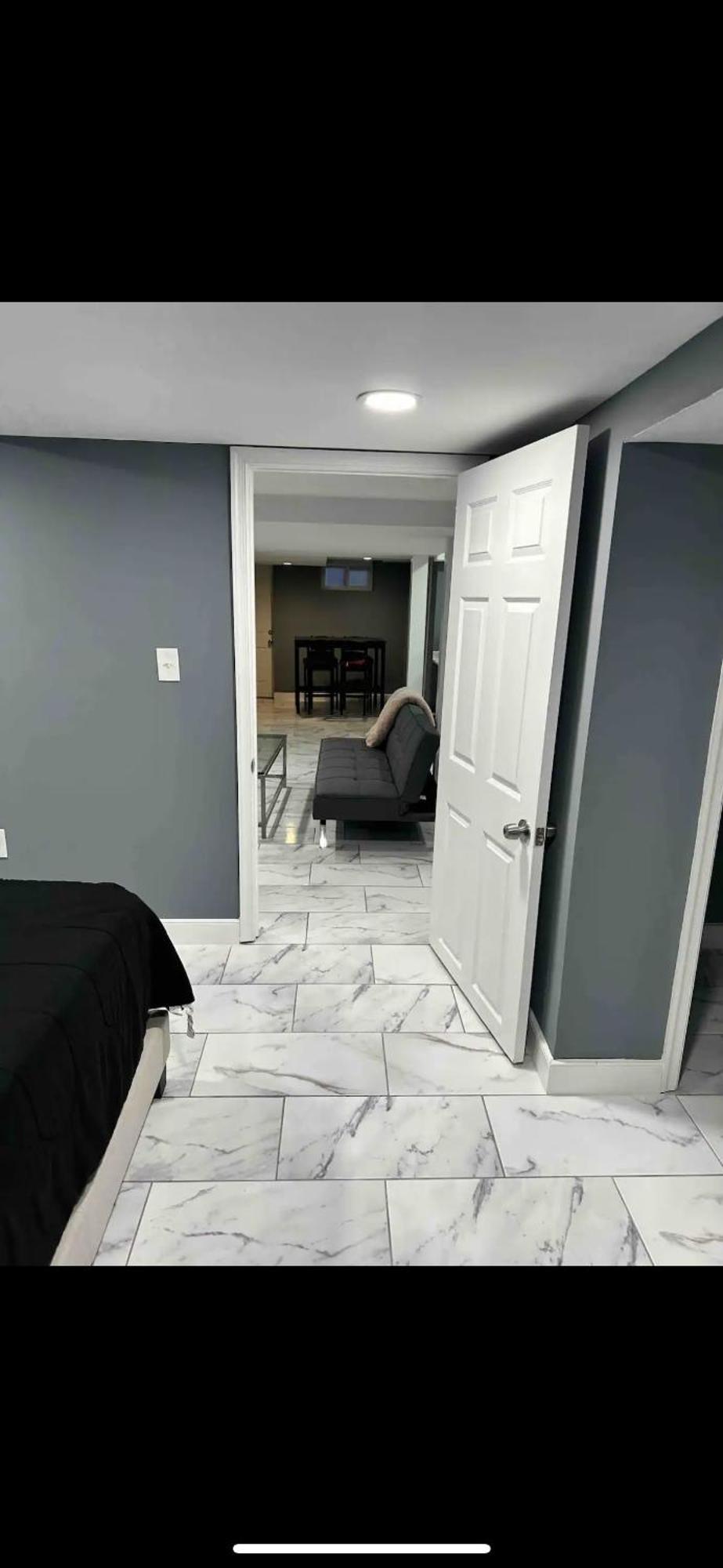 Lovely Private 1-bedroom With Free Parking *